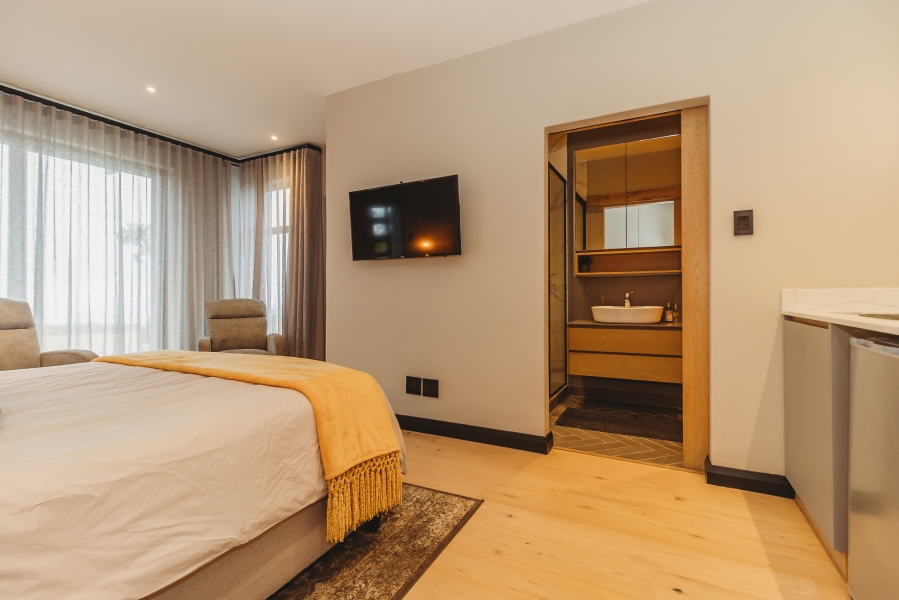 5 Bedroom Property for Sale in The Brink Eco Estate Western Cape